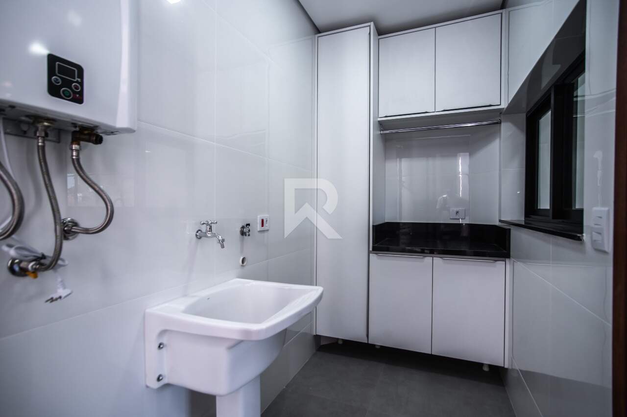 Casa de Rua com Face Norte, 3 quartos 3 Vagas para locação, 230 m² - São Braz - Curitiba/PR miniatura 10