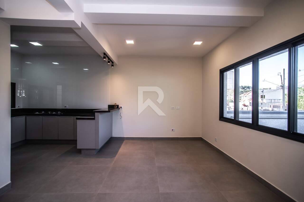 Casa de Rua com Face Norte, 3 quartos 3 Vagas para locação, 230 m² - São Braz - Curitiba/PR miniatura 8