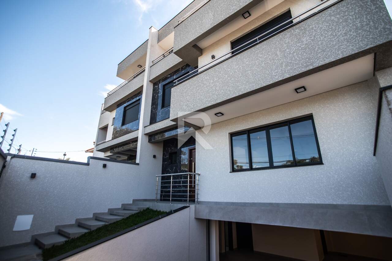 Casa de Rua com Face Norte, 3 quartos 3 Vagas para locação, 230 m² - São Braz - Curitiba/PR miniatura 2