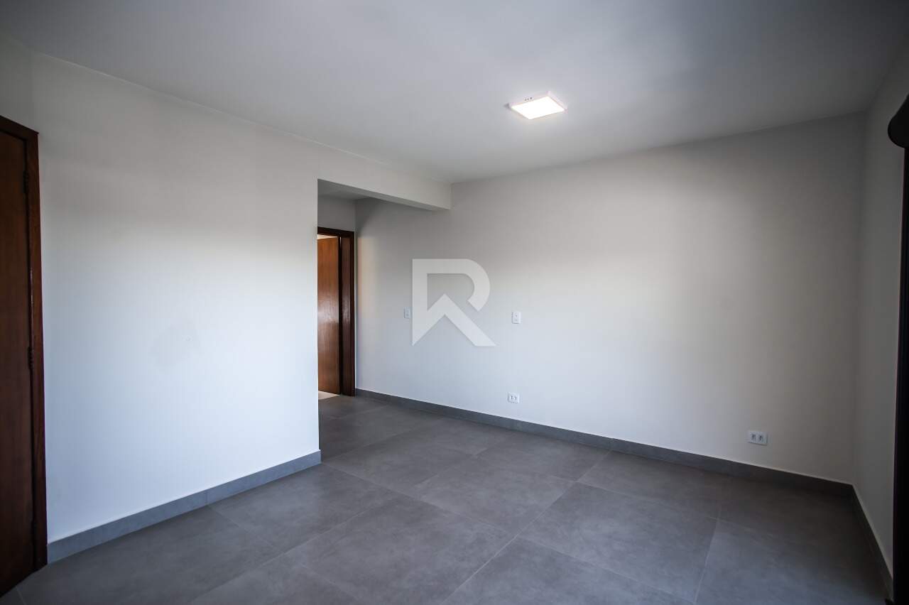 Casa de Rua com Face Norte, 3 quartos 3 Vagas para locação, 230 m² - São Braz - Curitiba/PR miniatura 13