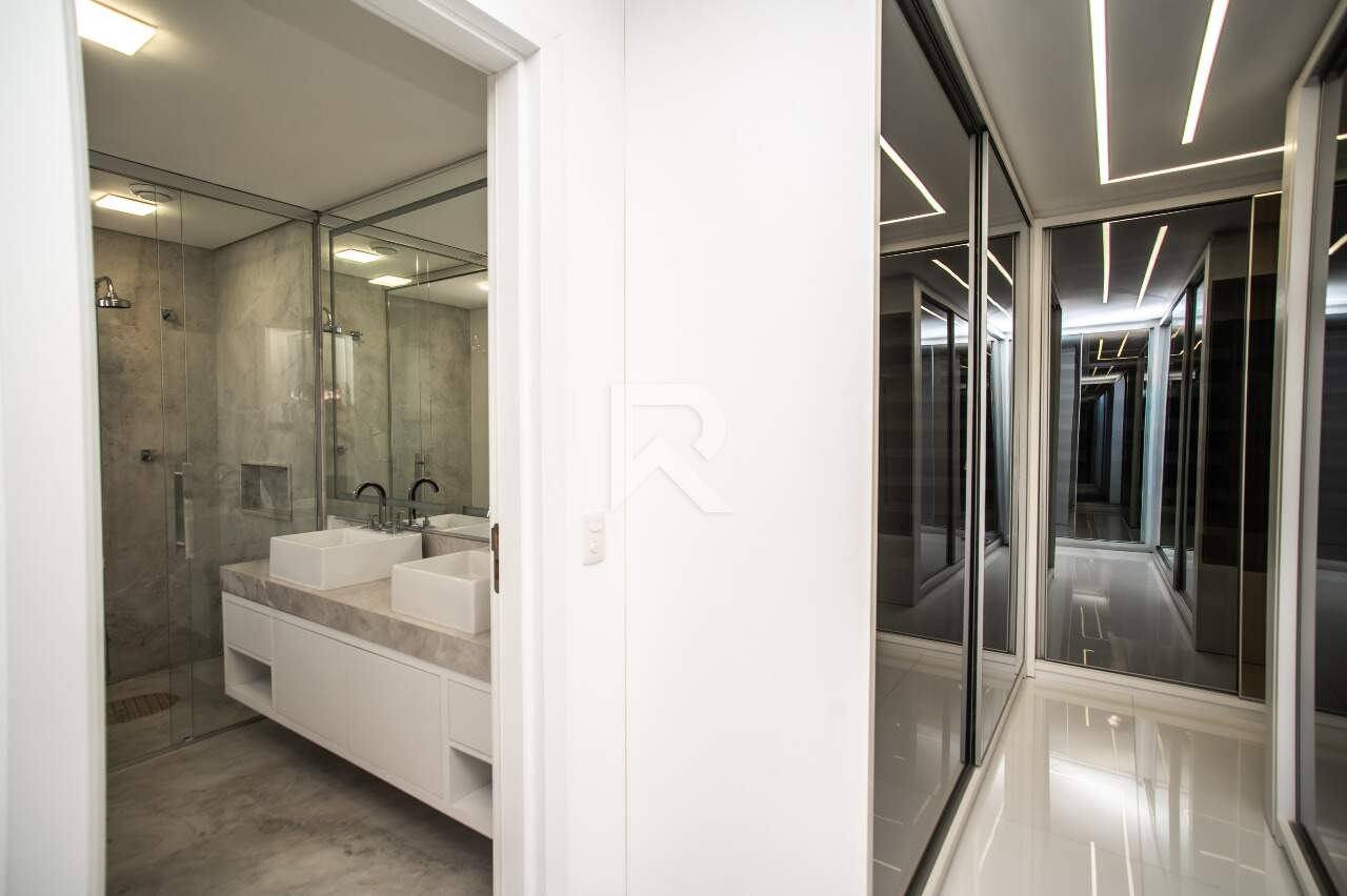 Apartamento Mobiliado de Alto Padrão em Cond. Clube com 4 suítes e 255m² p/ Locação - Ecoville - Curitiba miniatura 24