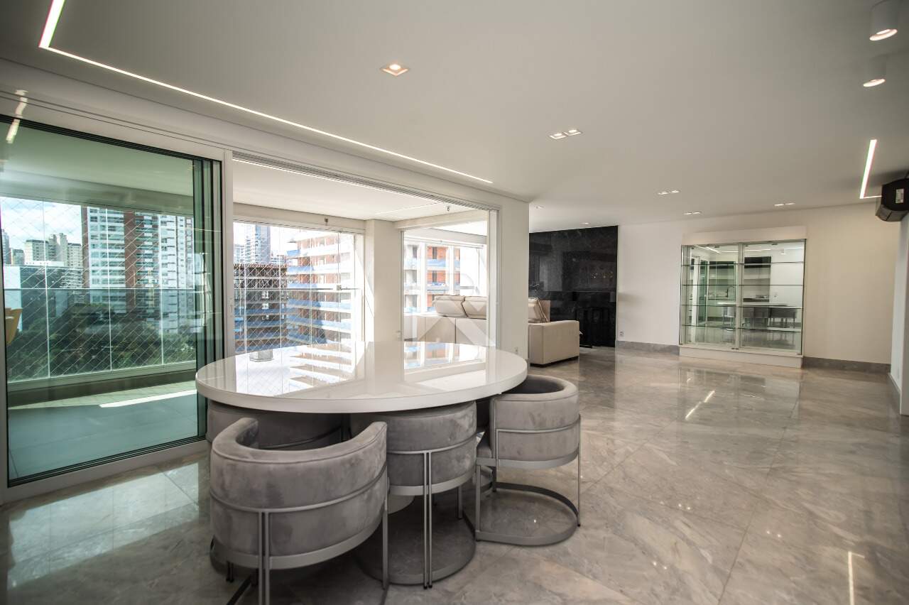 Apartamento Mobiliado de Alto Padrão em Cond. Clube com 4 suítes e 255m² p/ Locação - Ecoville - Curitiba miniatura 5