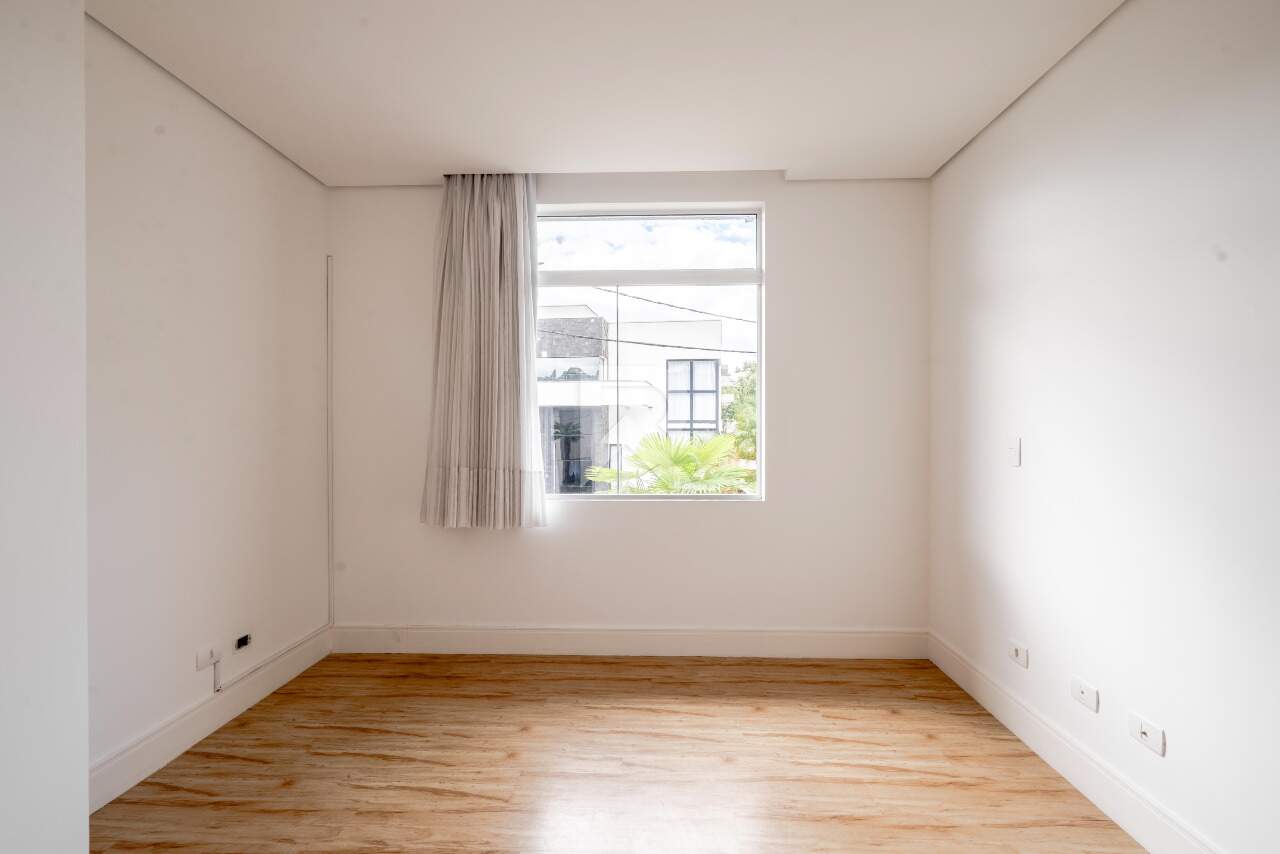 Casa Moderna Semi Mobiliada em Cond. Clube com 4 suítes, Quintal e 458m2 para aluguel - Santa Felicidade, Curitiba miniatura 46