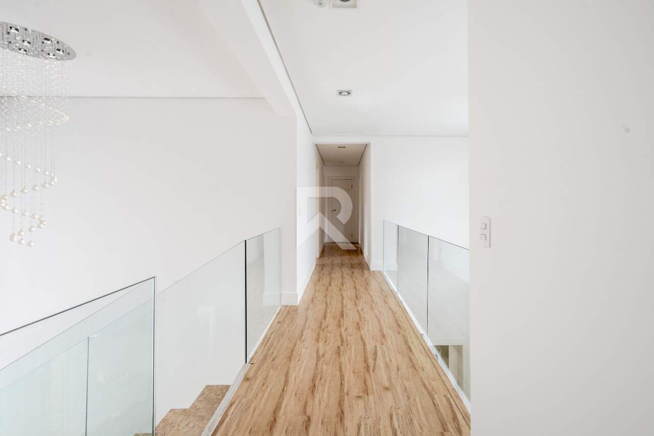 Casa Moderna Semi Mobiliada em Cond. Clube com 4 suítes, Quintal e 458m2 para aluguel - Santa Felicidade, Curitiba miniatura 25
