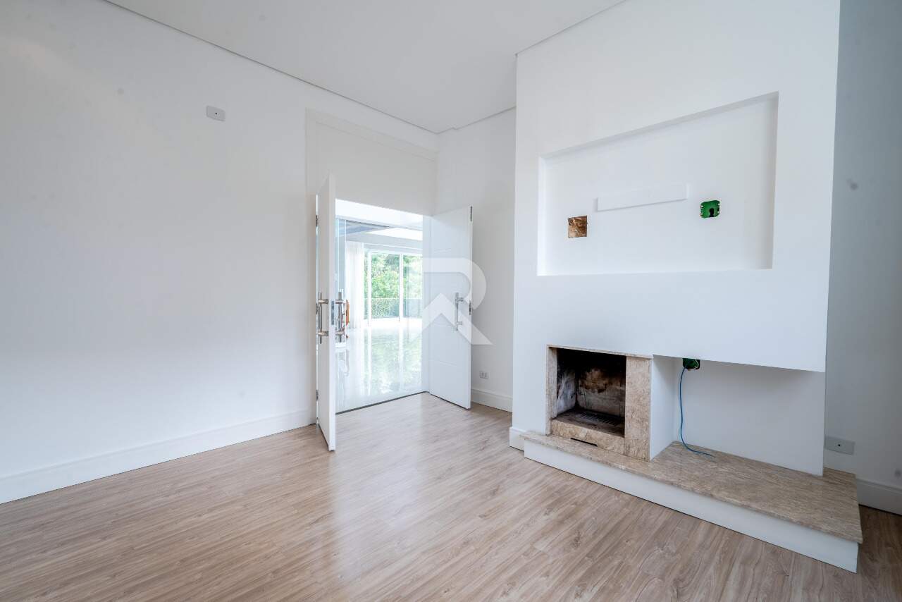 Casa Moderna Semi Mobiliada em Cond. Clube com 4 suítes, Quintal e 458m2 para aluguel - Santa Felicidade, Curitiba miniatura 23