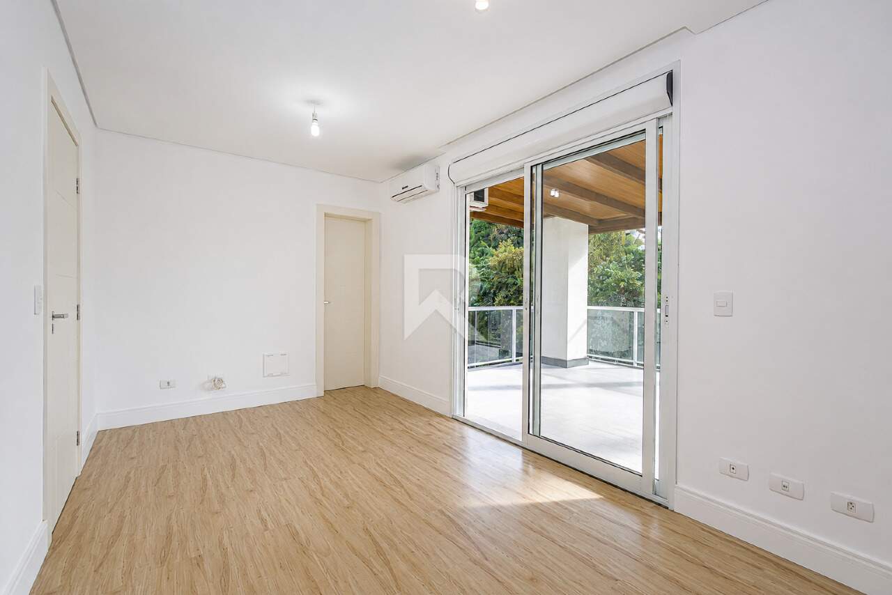 Casa Moderna Semi Mobiliada em Cond. Clube com 4 suítes, Quintal e 458m2 para venda - Santa Felicidade, Curitiba miniatura 16