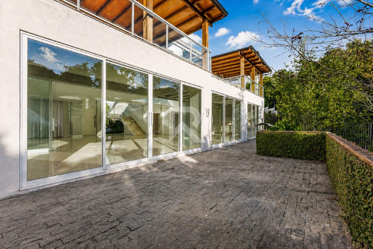 Casa Moderna Semi Mobiliada em Cond. Clube com 4 suítes, Quintal e 458m2 para venda - Santa Felicidade, Curitiba miniatura 12