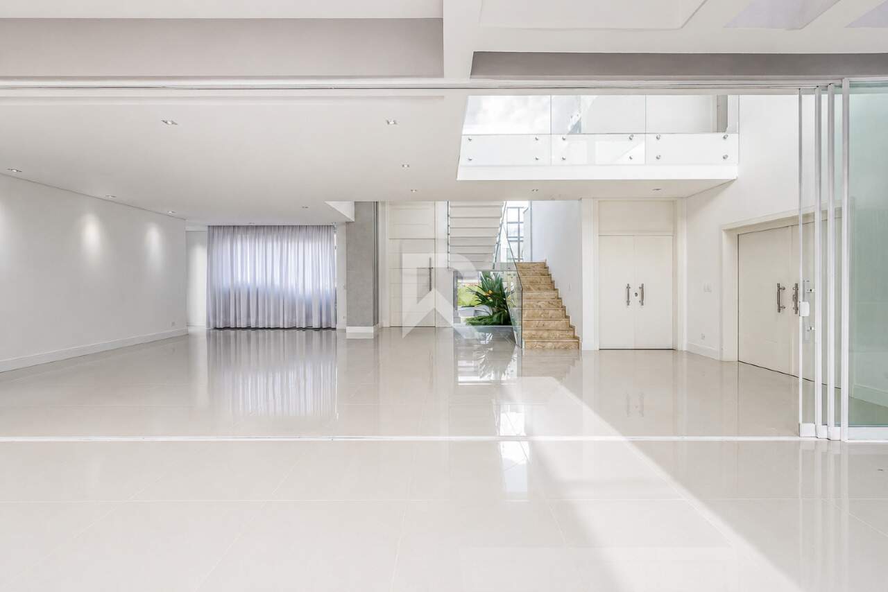 Casa Moderna Semi Mobiliada em Cond. Clube com 4 suítes, Quintal e 458m2 para venda - Santa Felicidade, Curitiba miniatura 3