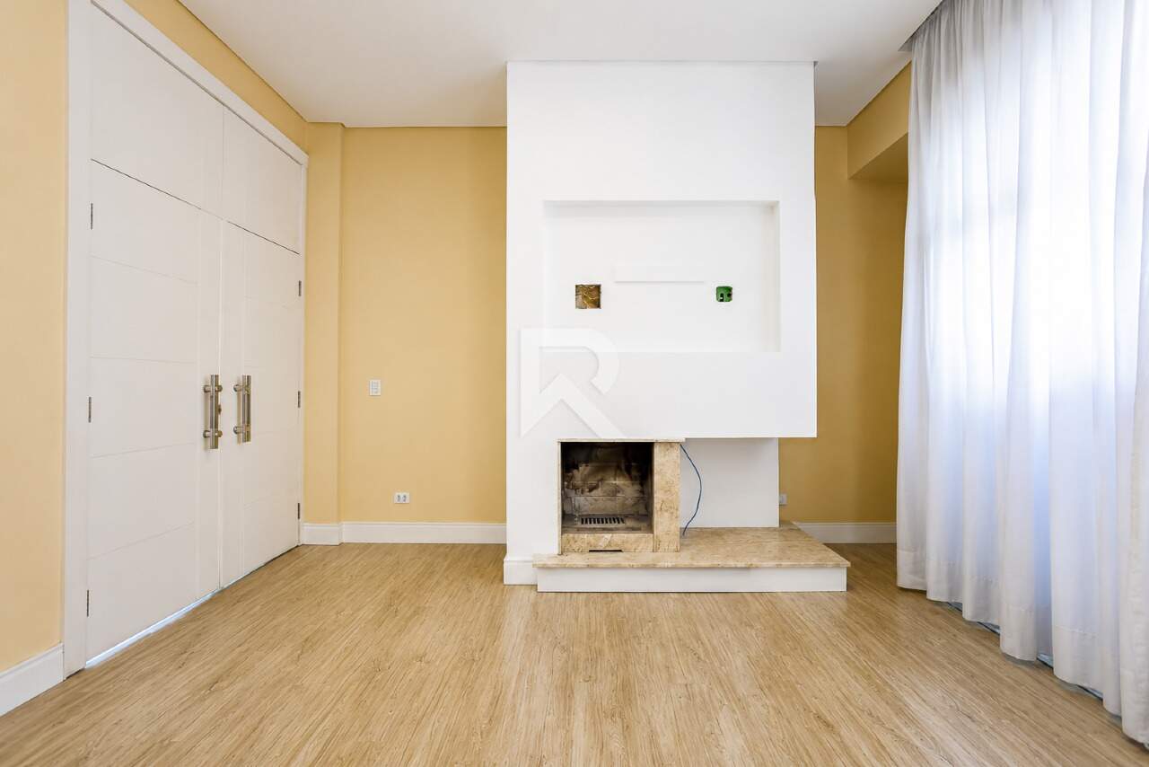 Casa Moderna Semi Mobiliada em Cond. Clube com 4 suítes, Quintal e 458m2 para venda - Santa Felicidade, Curitiba miniatura 22