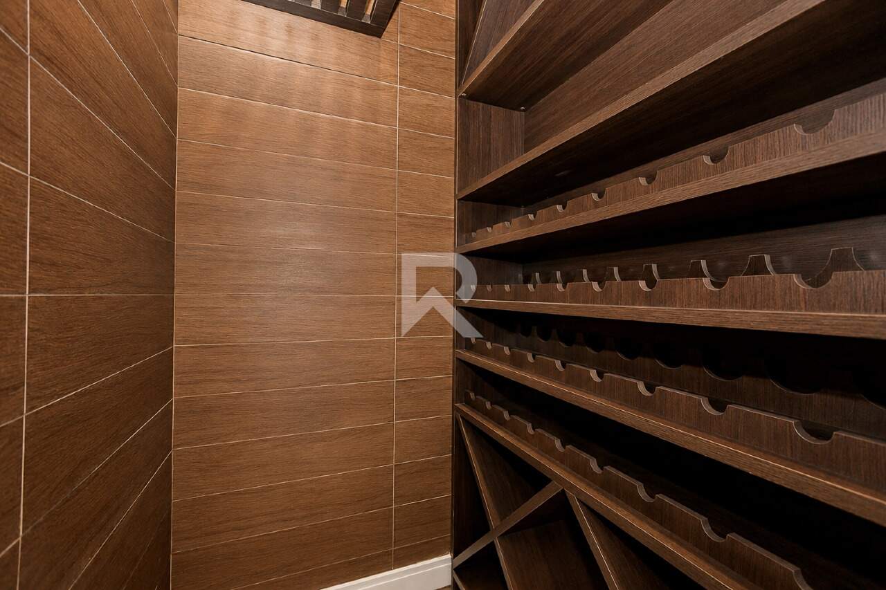 Casa Moderna Semi Mobiliada em Cond. Clube com 4 suítes, Quintal e 458m2 para venda - Santa Felicidade, Curitiba miniatura 9