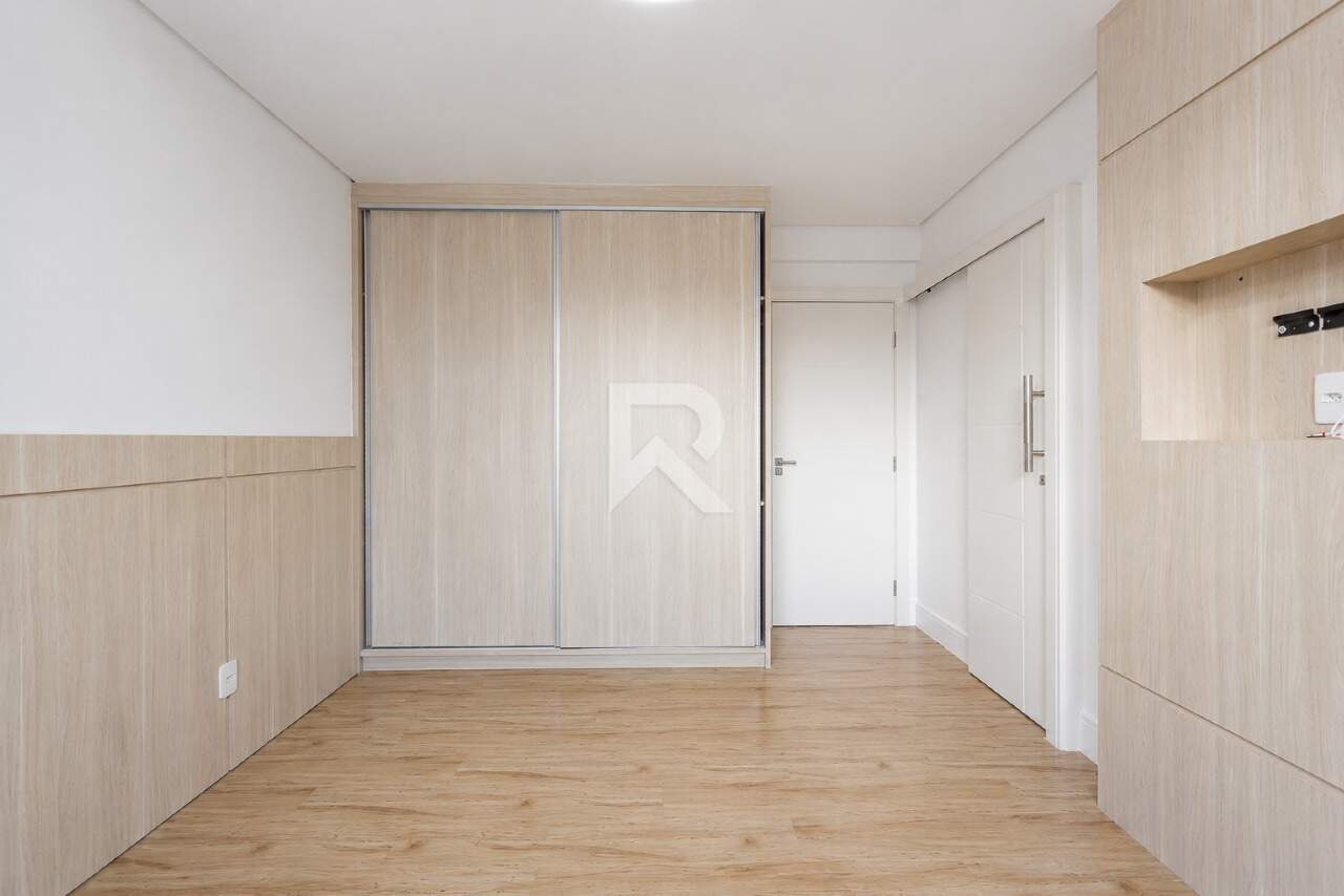 Casa Moderna Semi Mobiliada em Cond. Clube com 4 suítes, Quintal e 458m2 para venda - Santa Felicidade, Curitiba miniatura 27