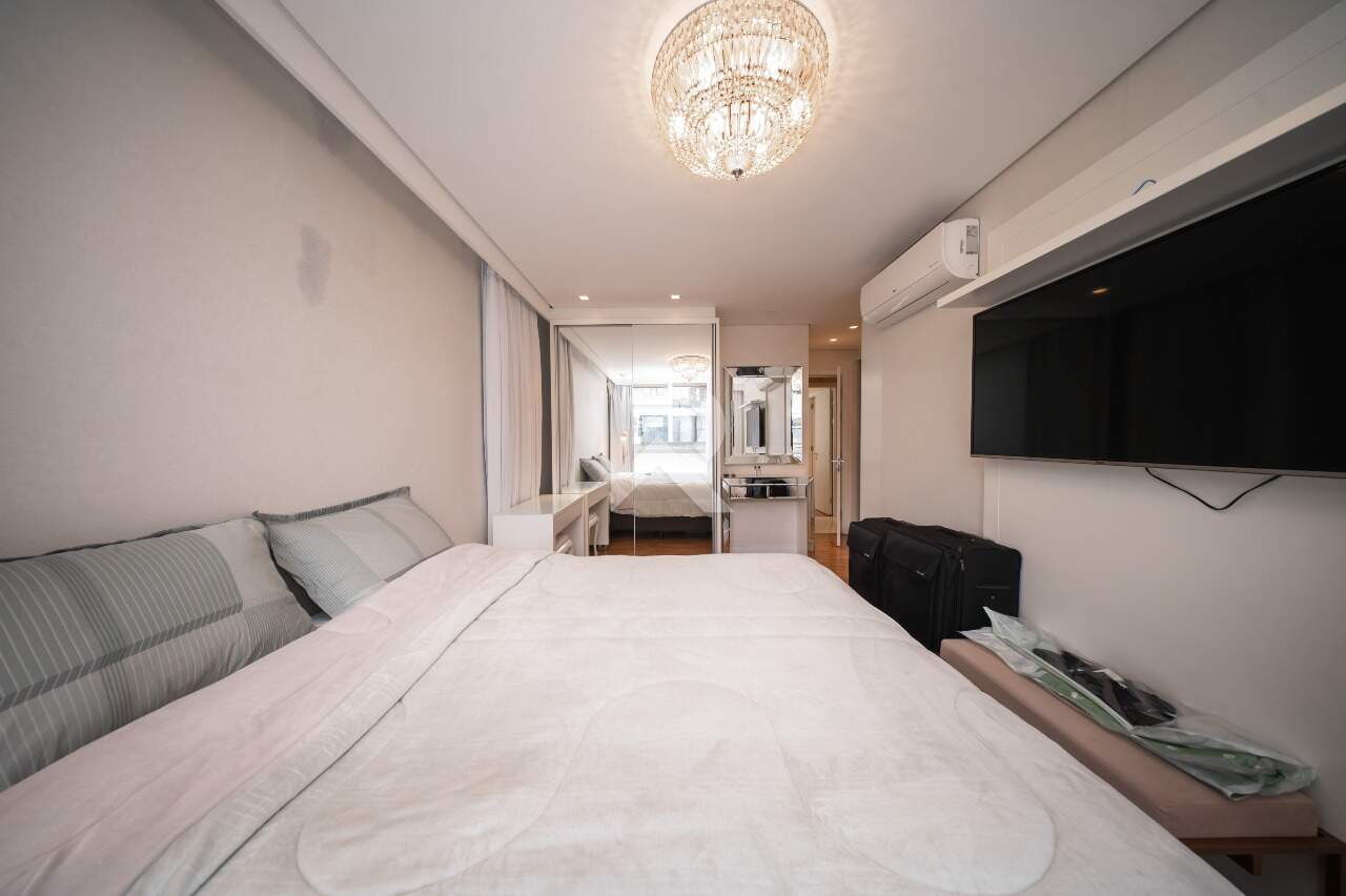 Apartamento Mobiliado com Vista Livre, 3 quartos 3 Vagas para locação, 130 m² - Água Verde - Curitiba/PR miniatura 23