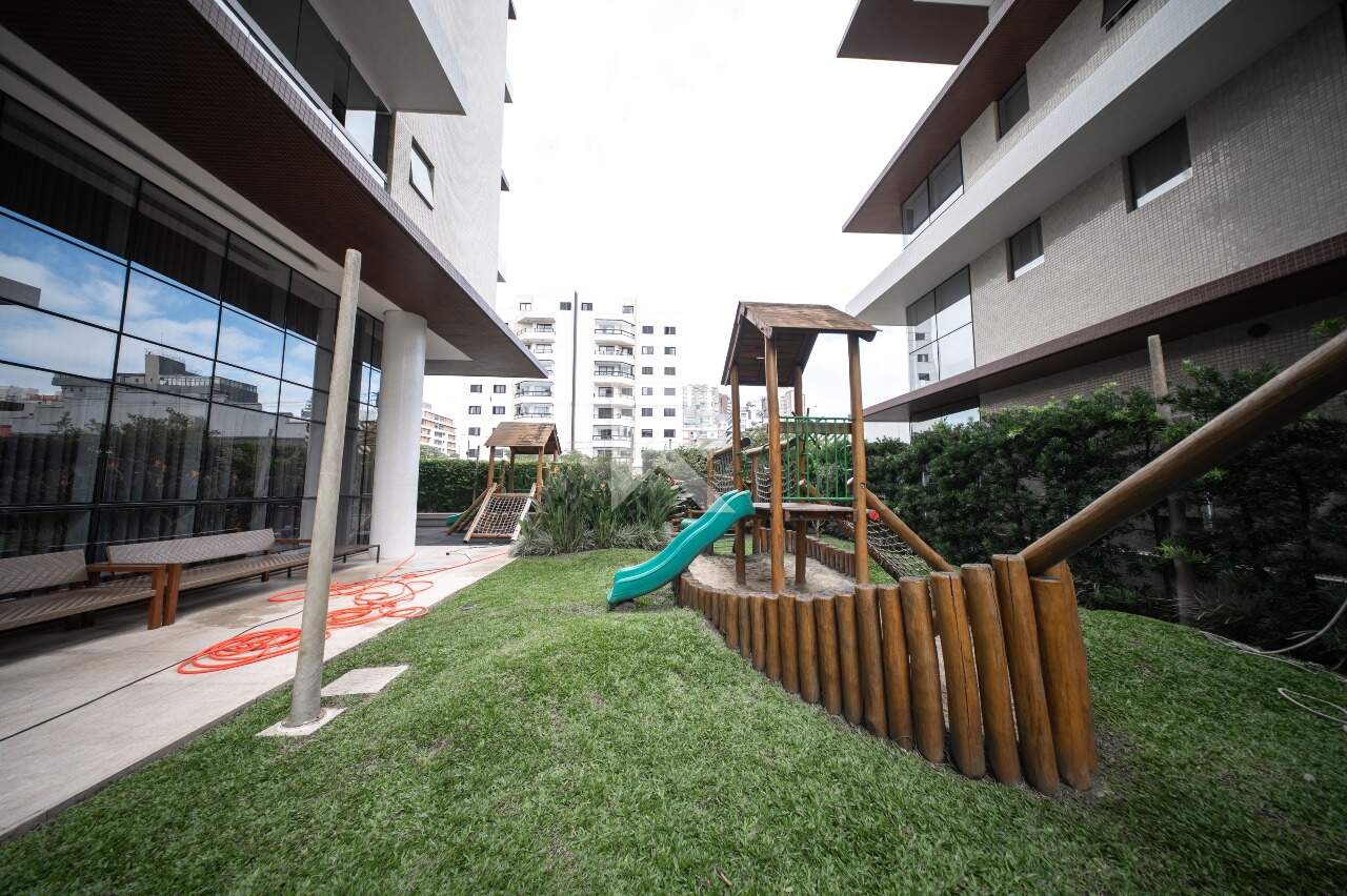 Apartamento Mobiliado com Vista Livre, 3 quartos 3 Vagas para locação, 130 m² - Água Verde - Curitiba/PR miniatura 31