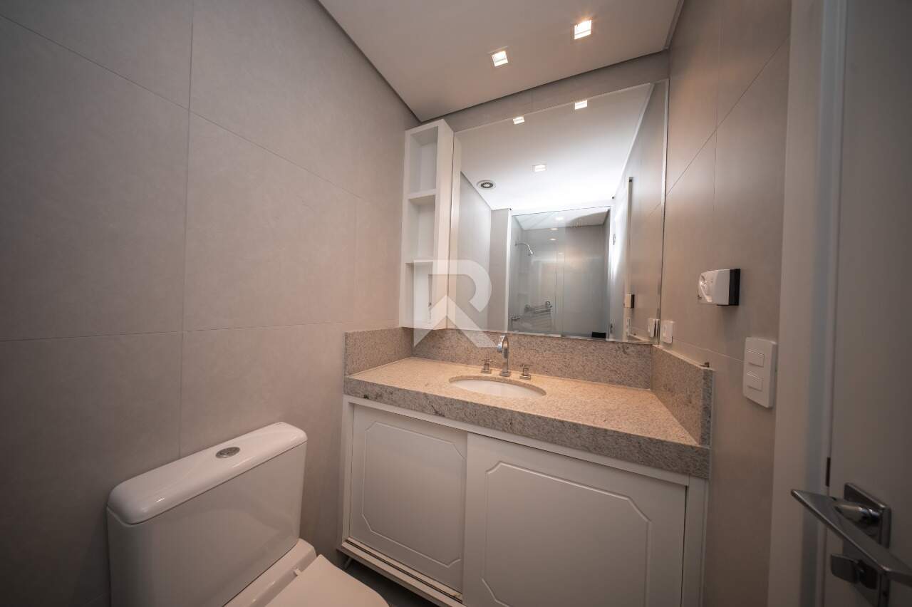 Apartamento Mobiliado com Vista Livre, 3 quartos 3 Vagas para locação, 130 m² - Água Verde - Curitiba/PR miniatura 26