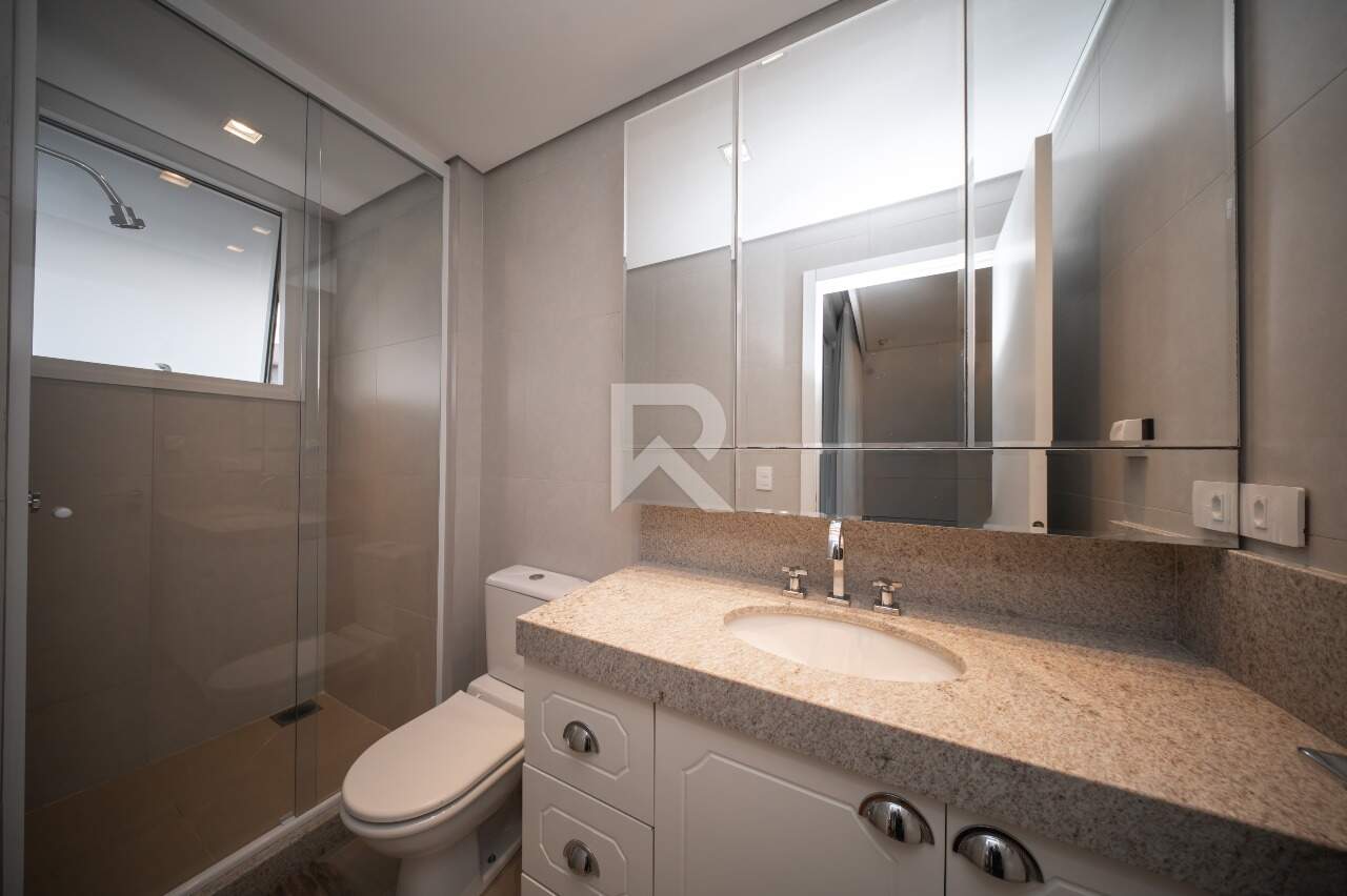 Apartamento Mobiliado com Vista Livre, 3 quartos 3 Vagas para locação, 130 m² - Água Verde - Curitiba/PR miniatura 19