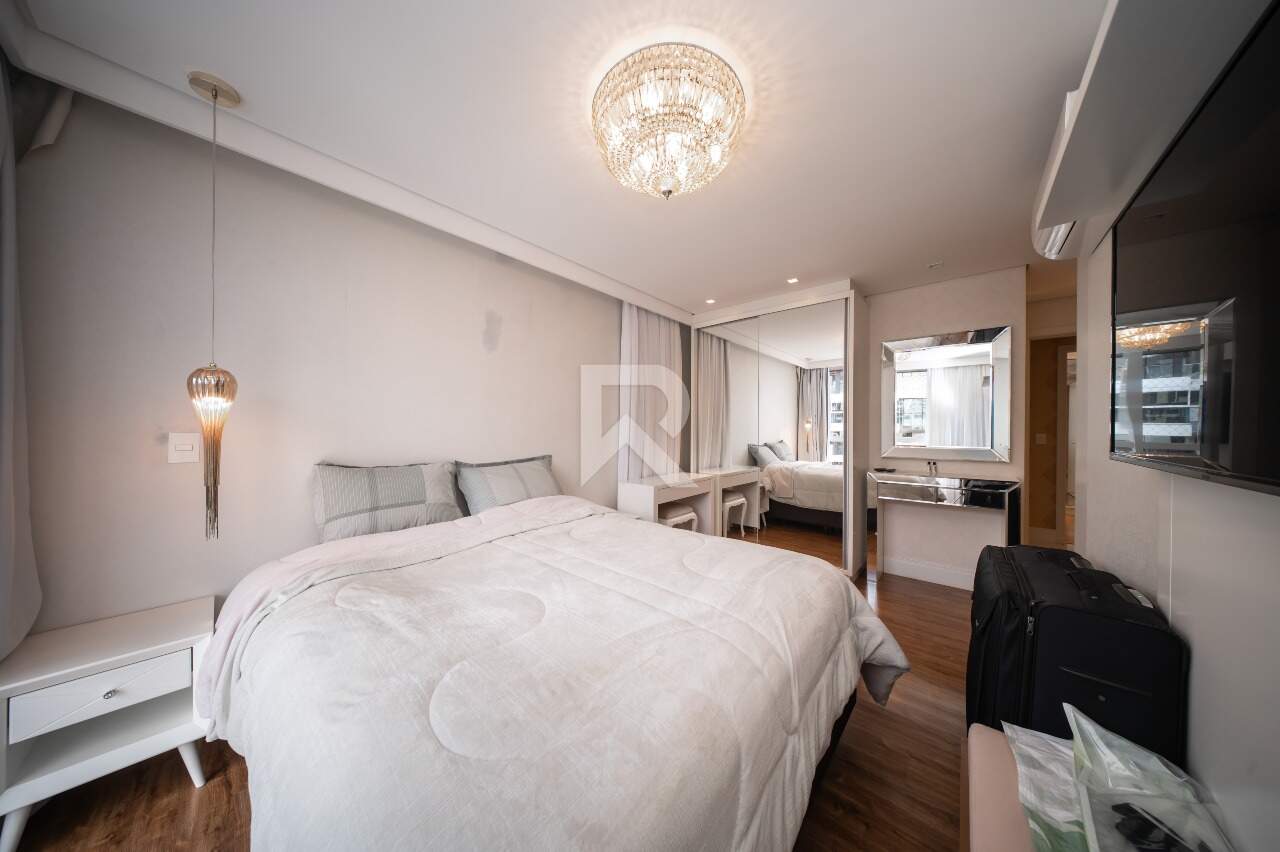 Apartamento Mobiliado com Vista Livre, 3 quartos 3 Vagas para locação, 130 m² - Água Verde - Curitiba/PR miniatura 22