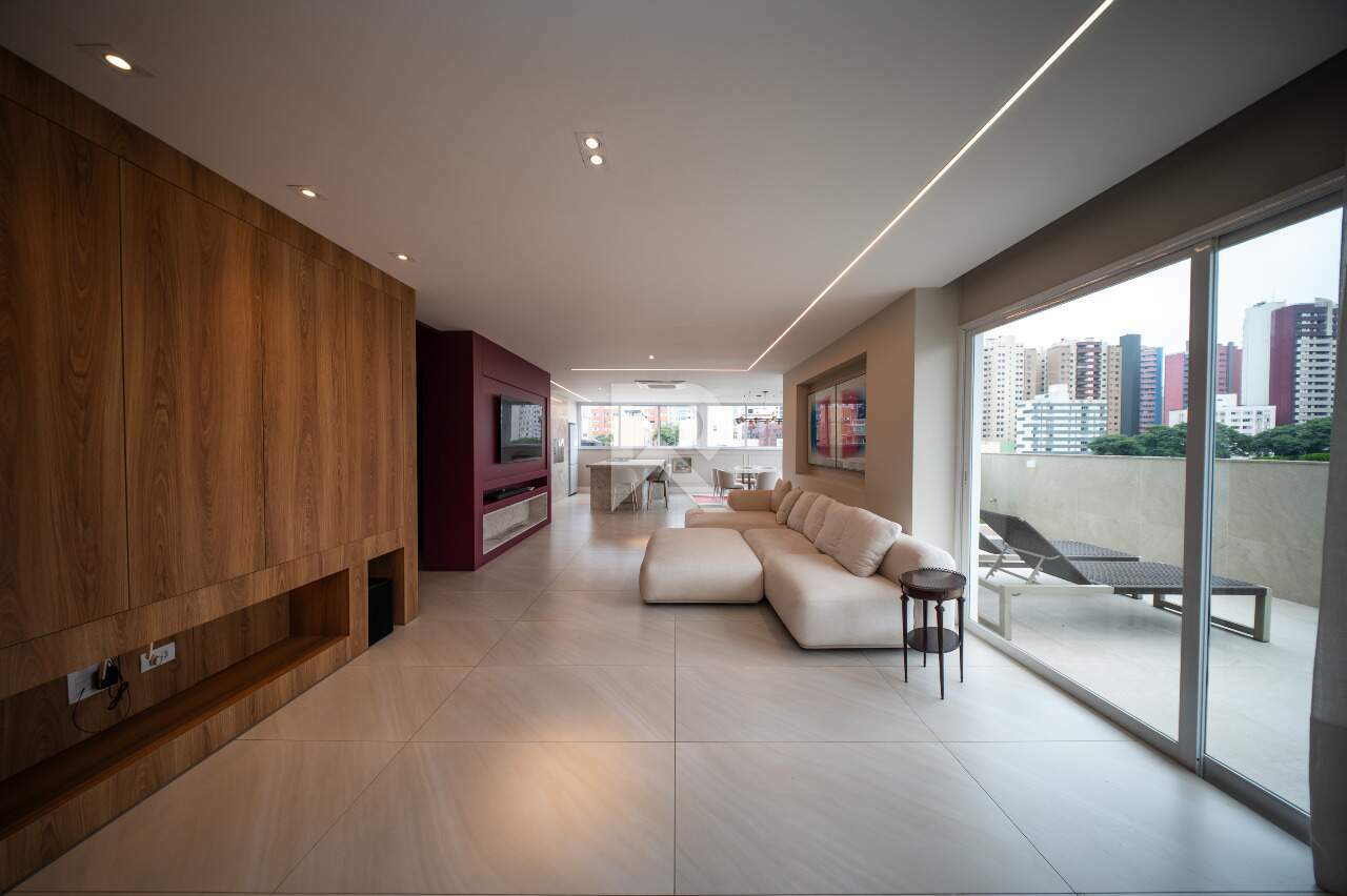 Cobertura Mobiliado no Ed. Terra Gutierrez com 2 suites, 3 vagas e 212m2 para aluguel - Batel, Curitiba