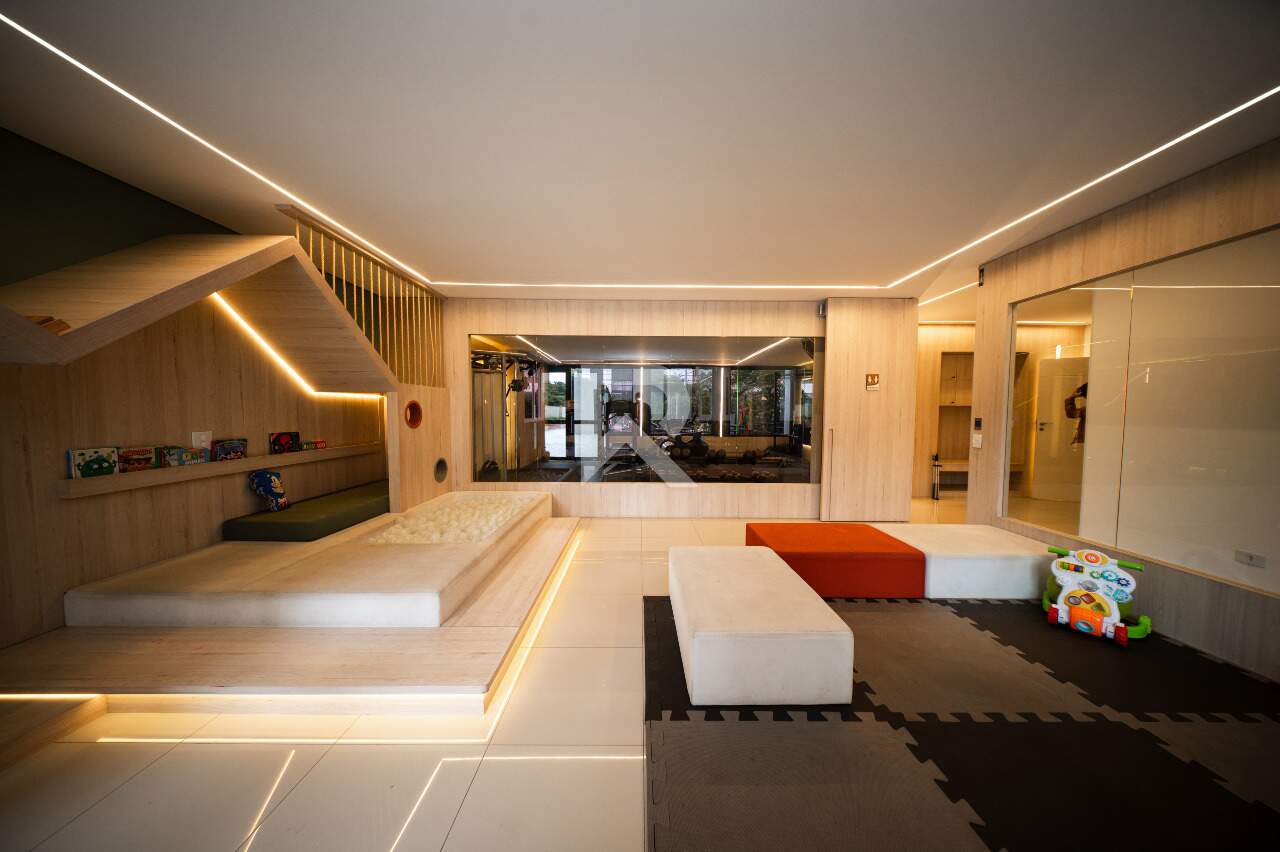 Cobertura Mobiliado no Ed. Terra Gutierrez com 2 suites, 3 vagas e 212m2 para aluguel - Batel, Curitiba miniatura 37