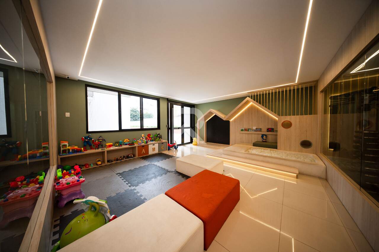 Cobertura Mobiliado no Ed. Terra Gutierrez com 2 suites, 3 vagas e 212m2 para aluguel - Batel, Curitiba miniatura 38