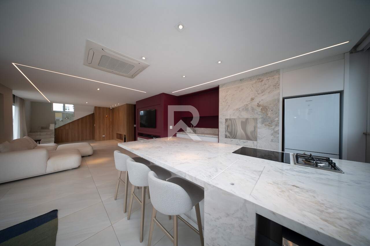 Cobertura Mobiliado no Ed. Terra Gutierrez com 2 suites, 3 vagas e 212m2 para aluguel - Batel, Curitiba miniatura 6