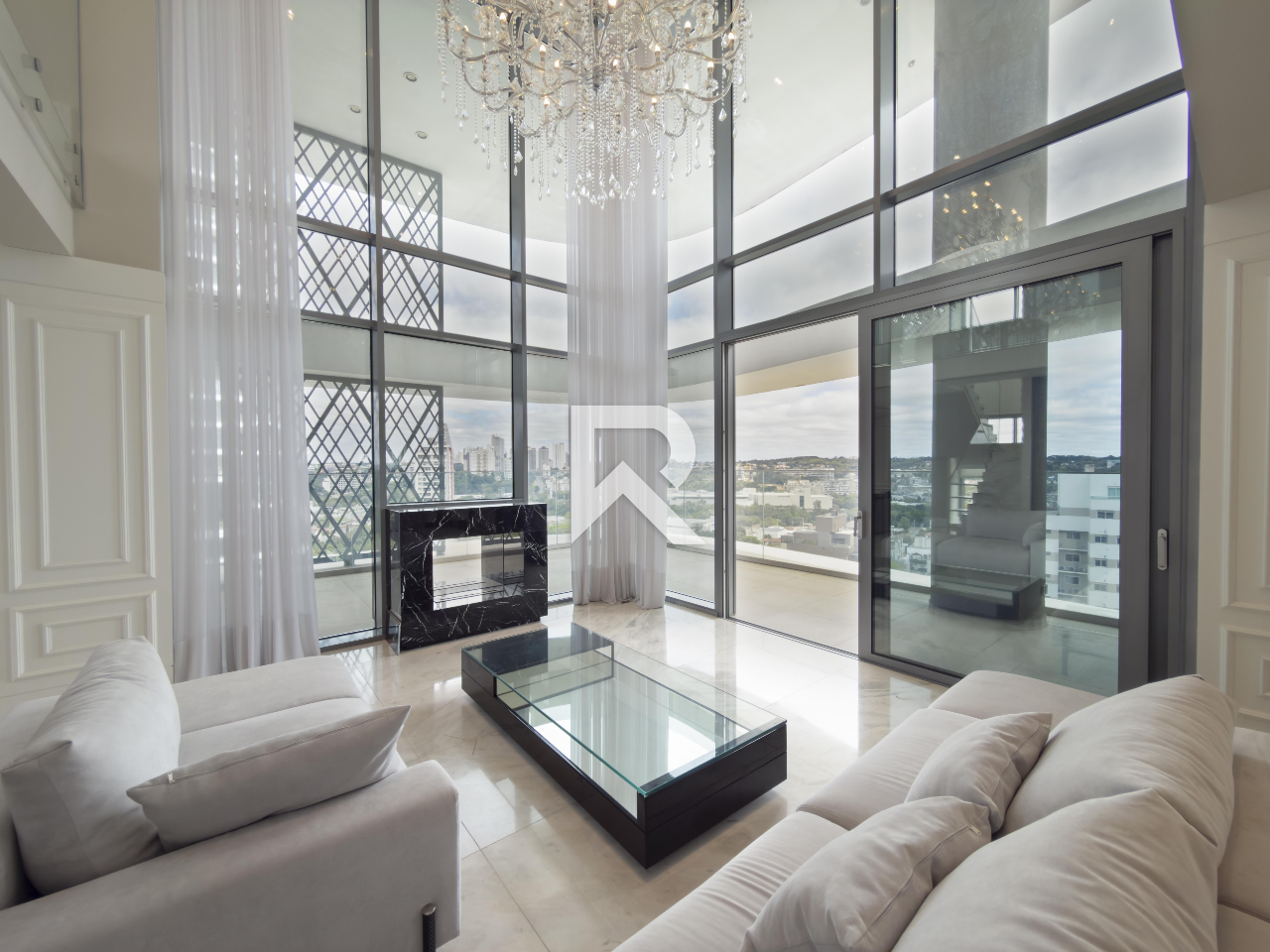 Apartamento Mobiliado, Face Norte com 3 suítes 338m2 em Cond. Clube para alugar - Champagnat, Curitiba miniatura 3
