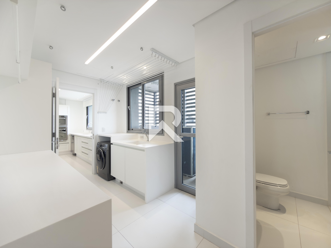 Apartamento Mobiliado, Face Norte com 3 suítes 338m2 em Cond. Clube para alugar - Champagnat, Curitiba miniatura 14