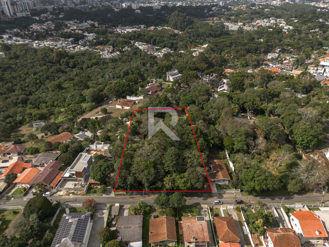 Terreno ZR3 frente rua com 4996m2 para venda - Campo Comprido, Curitiba