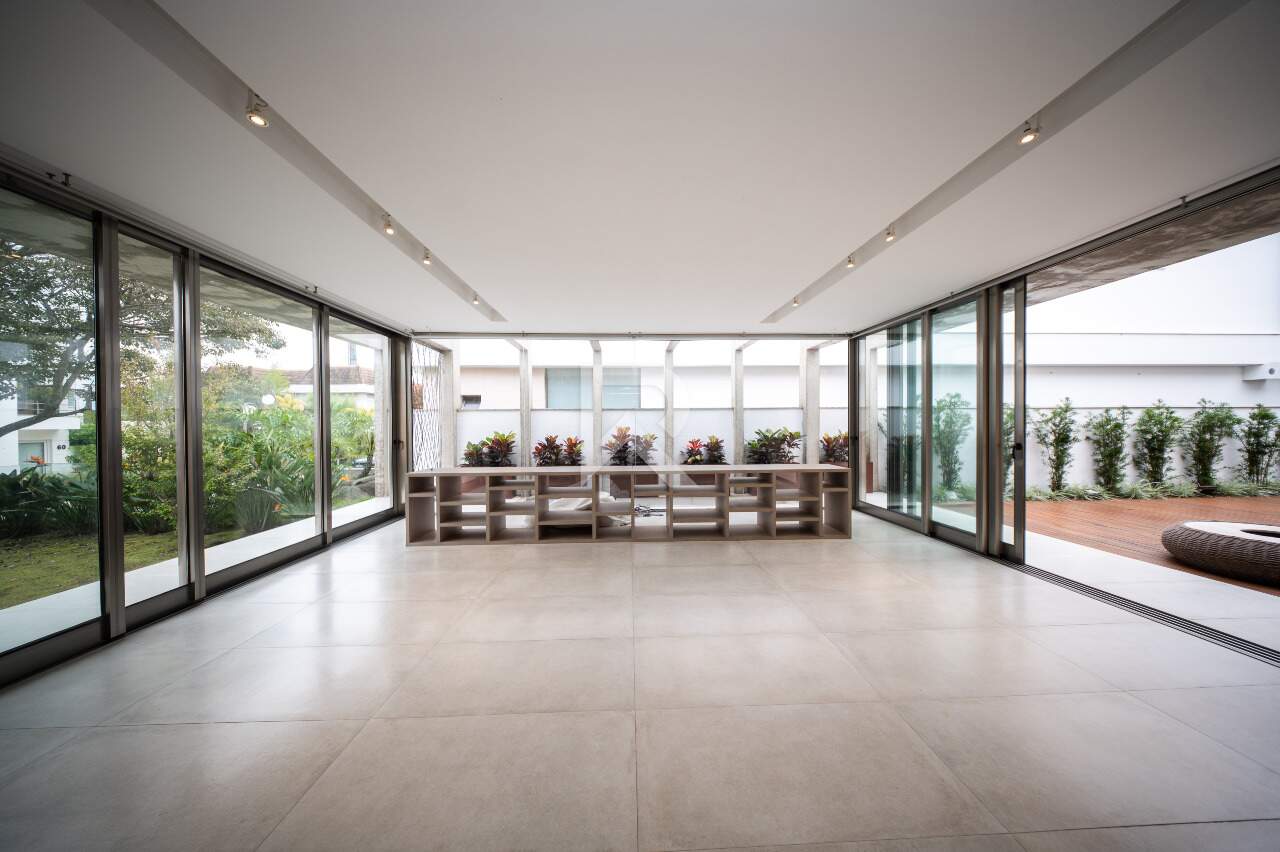 Casa com Jardim, 4 suítes 4 Vagas à venda, 549 m² - Campo Comprido - Curitiba/PR miniatura 8