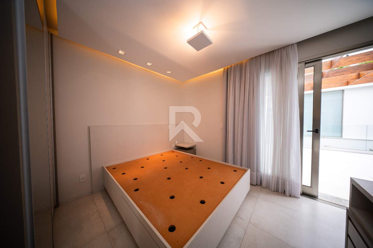 Casa com Jardim, 4 suítes 4 Vagas à venda, 549 m² - Campo Comprido - Curitiba/PR miniatura 16