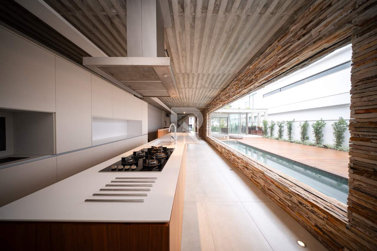 Casa com Jardim, 4 suítes 4 Vagas à venda, 549 m² - Campo Comprido - Curitiba/PR miniatura 7