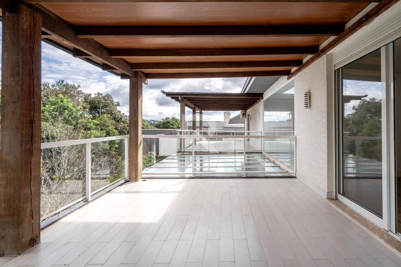 Casa Moderna Semi Mobiliada em Cond. Clube com 4 suítes, Quintal e 458m2 para venda - Santa Felicidade, Curitiba miniatura 35