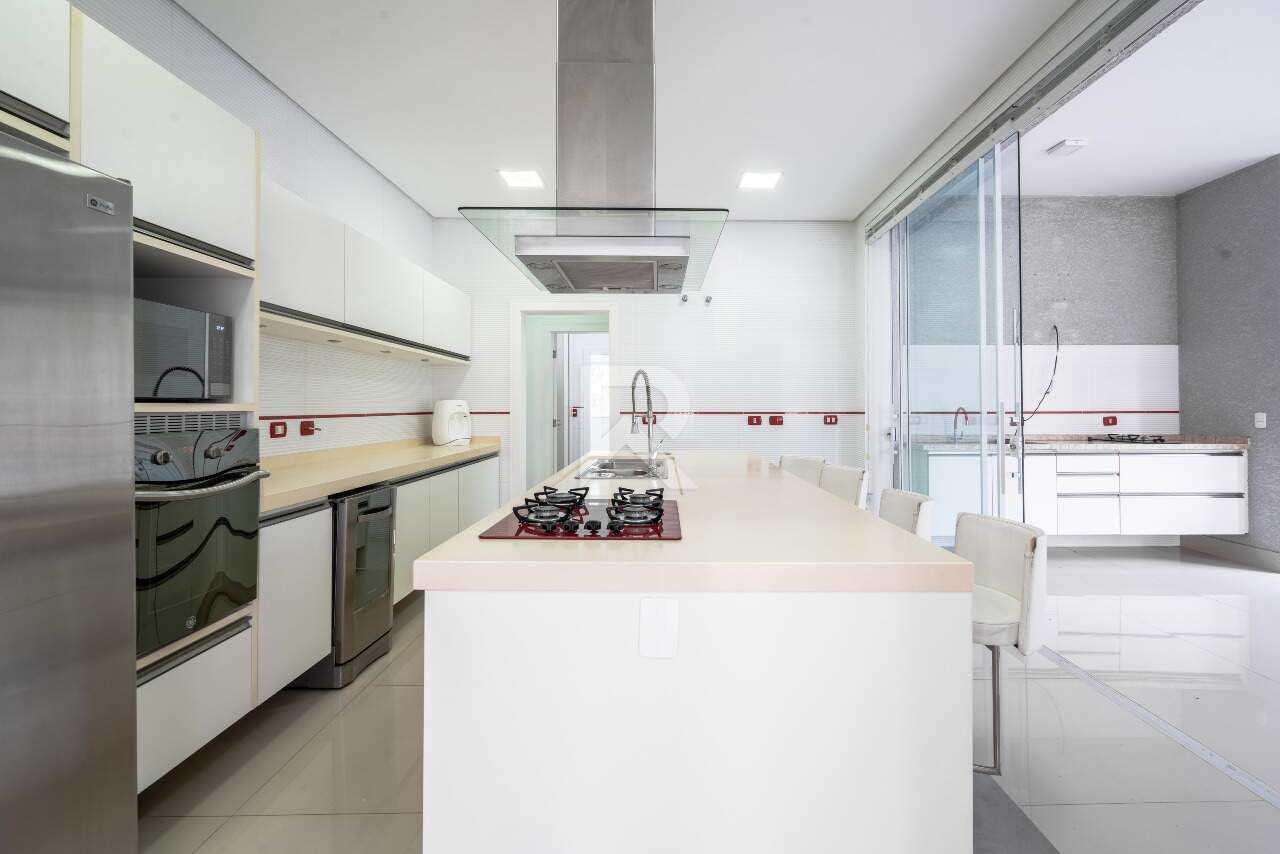 Casa Moderna Semi Mobiliada em Cond. Clube com 4 suítes, Quintal e 458m2 para venda - Santa Felicidade, Curitiba miniatura 17