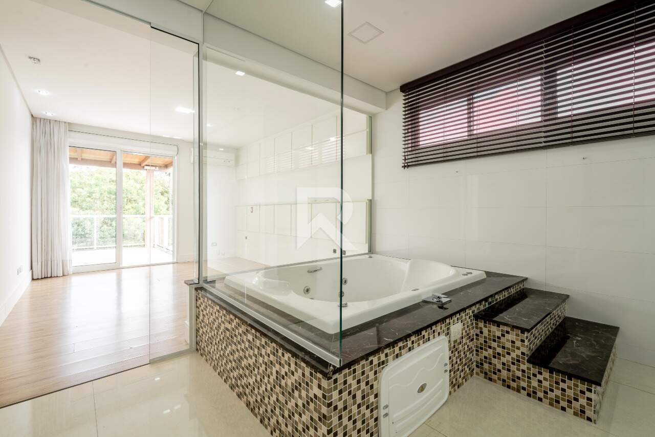 Casa Moderna Semi Mobiliada em Cond. Clube com 4 suítes, Quintal e 458m2 para venda - Santa Felicidade, Curitiba miniatura 41
