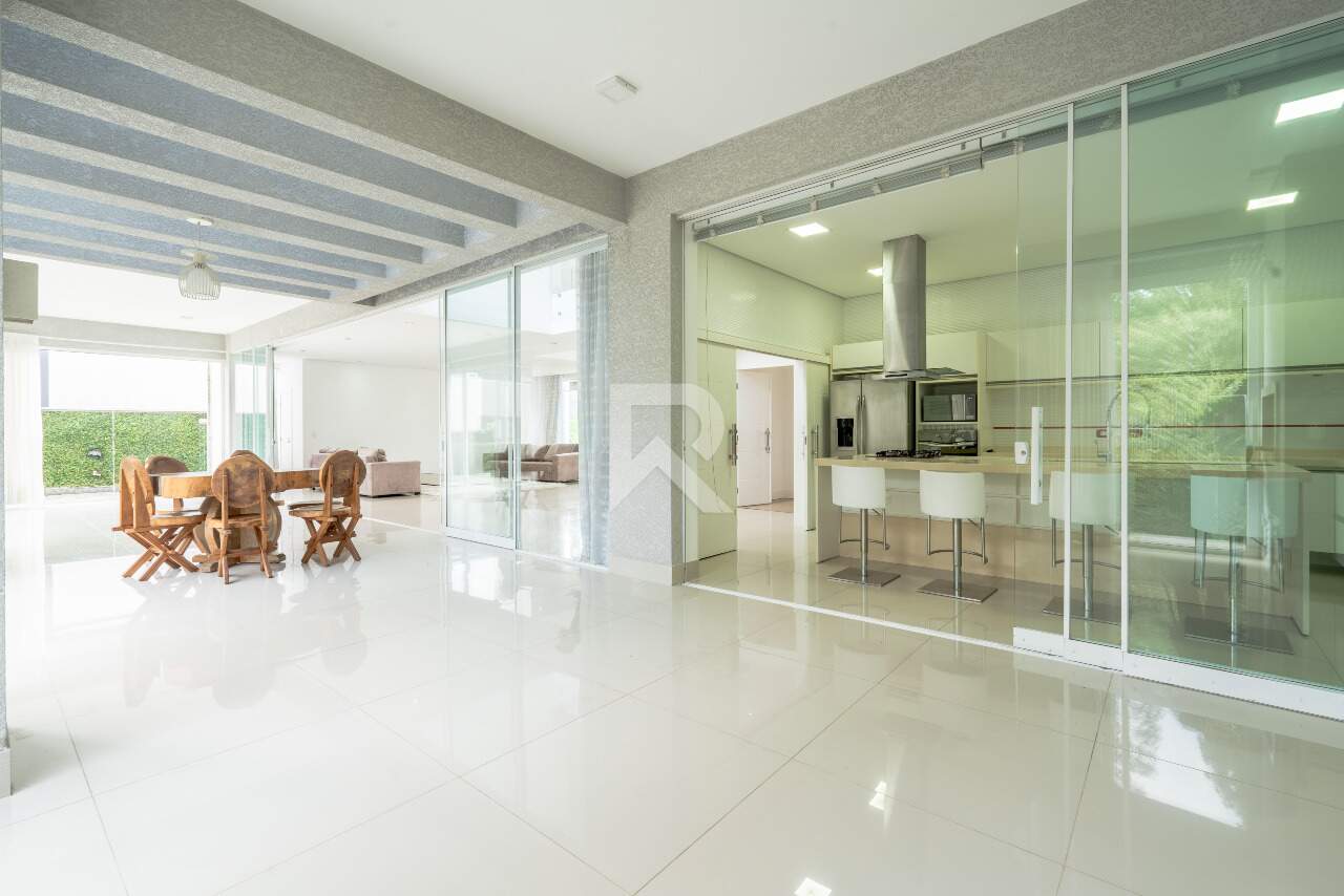 Casa Moderna Semi Mobiliada em Cond. Clube com 4 suítes, Quintal e 458m2 para venda - Santa Felicidade, Curitiba miniatura 13