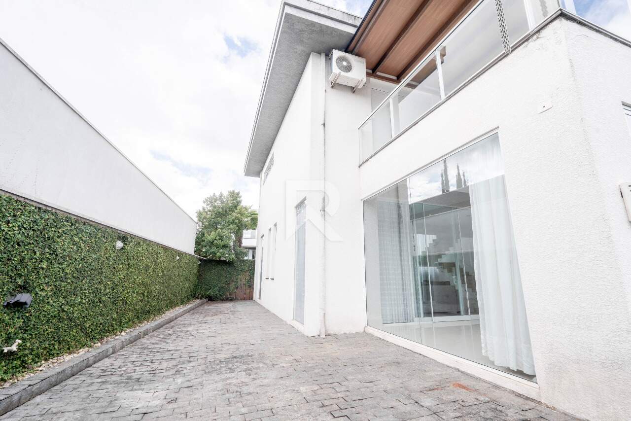 Casa Moderna Semi Mobiliada em Cond. Clube com 4 suítes, Quintal e 458m2 para venda - Santa Felicidade, Curitiba miniatura 50