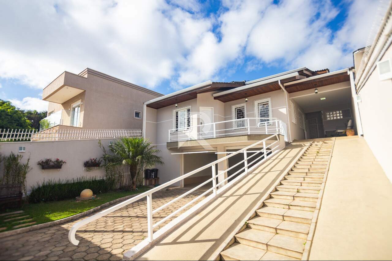 Casa com Vista Livre, 4 quartos e 4 vagas à venda, 267 m² – Mossunguê – Curitiba/PR