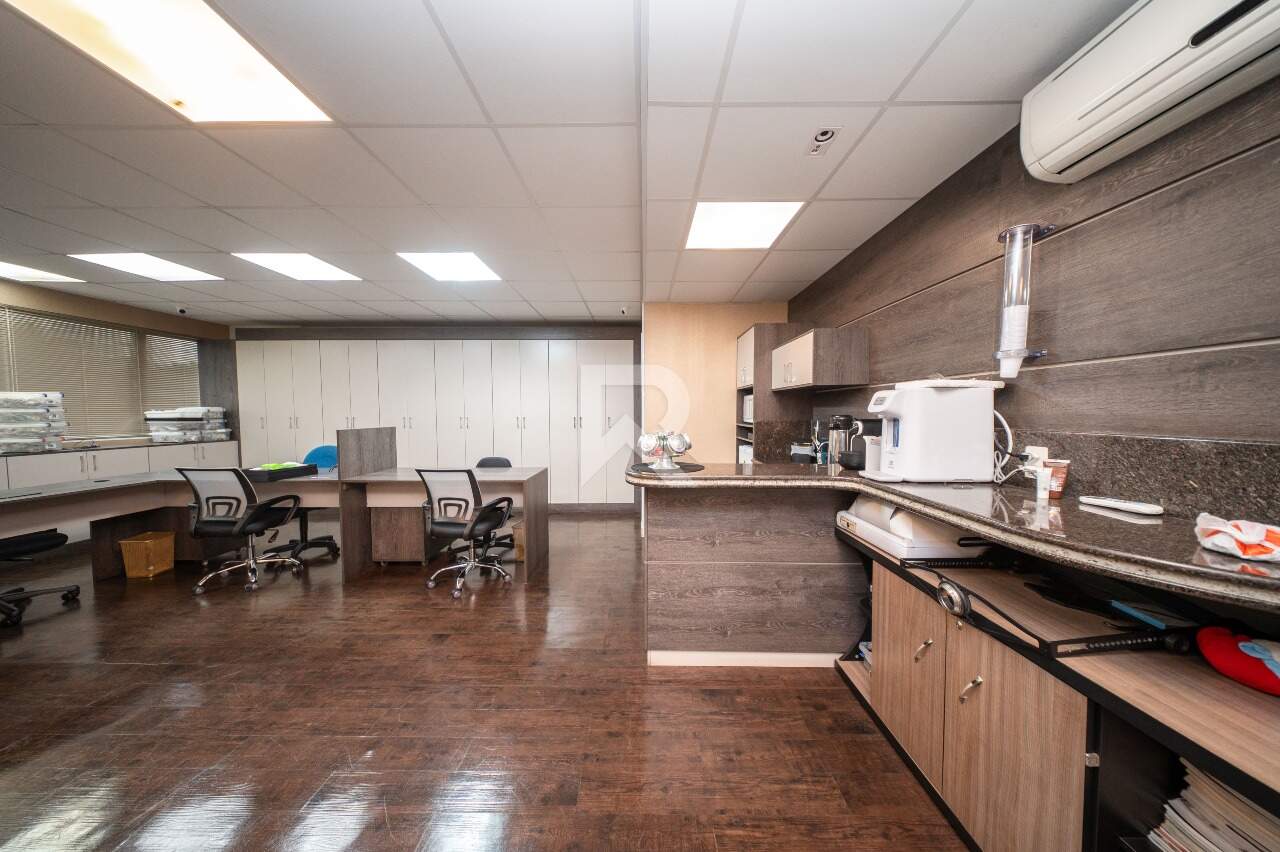 Sala Comercial Mobiliada para Locação no Helbor Office | 78m² Privativos | 2 Vagas | Mossunguê – Curitiba/PR miniatura 19