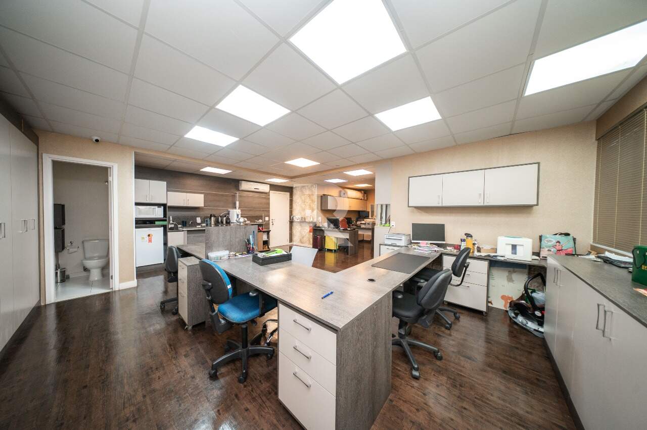 Sala Comercial Mobiliada para Locação no Helbor Office | 78m² Privativos | 2 Vagas | Mossunguê – Curitiba/PR miniatura 8
