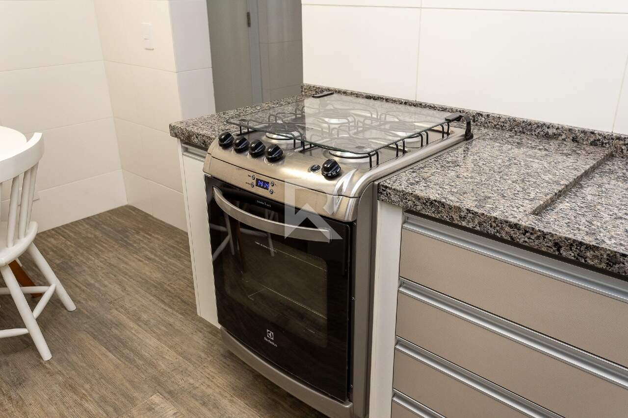 Apartamento Mobiliado, 3 quartos 1 Vaga para locação, 101 m² - Batel- Curitiba/PR miniatura 42