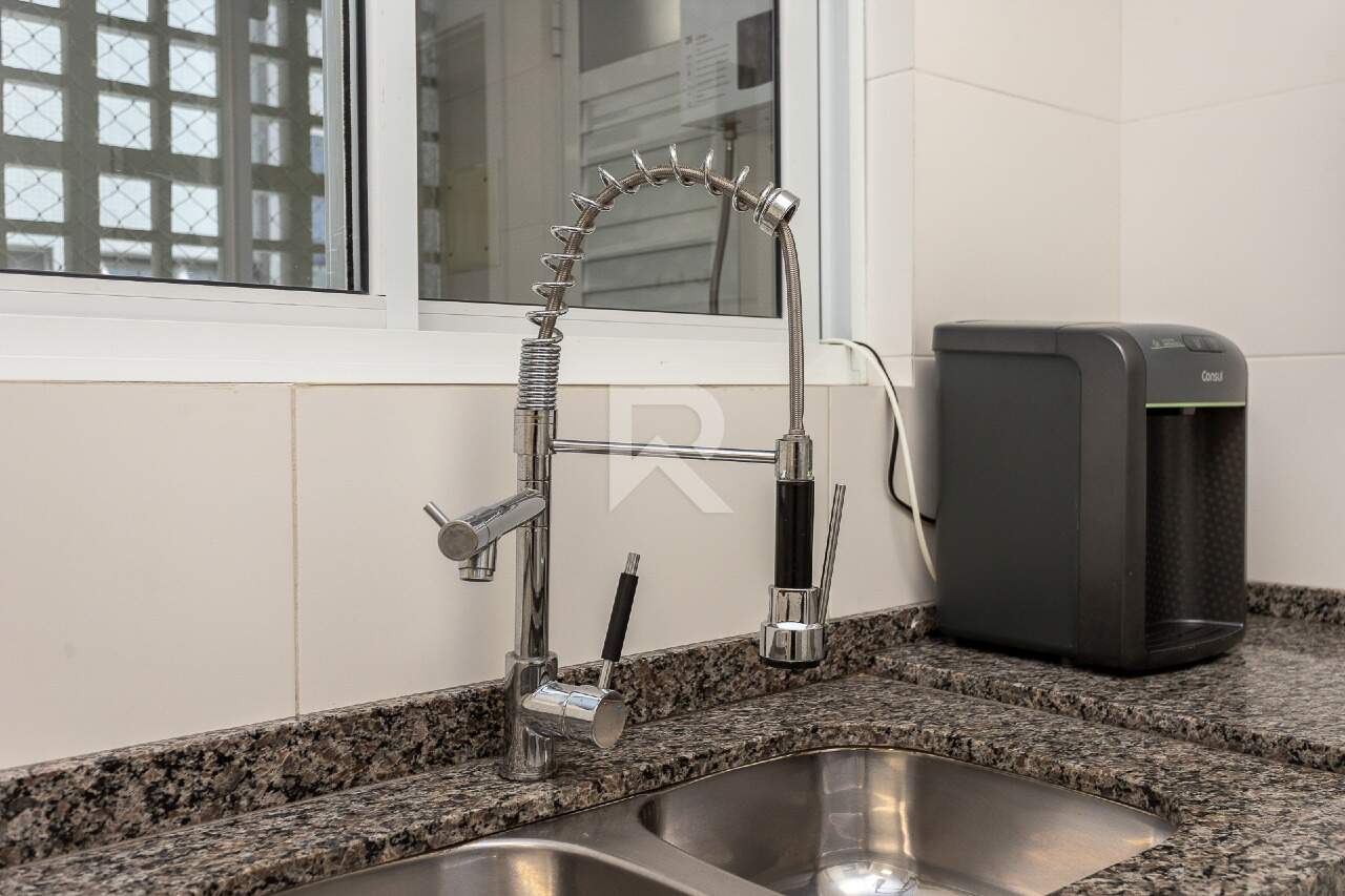 Apartamento Mobiliado, 3 quartos 1 Vaga para locação, 101 m² - Batel- Curitiba/PR miniatura 39
