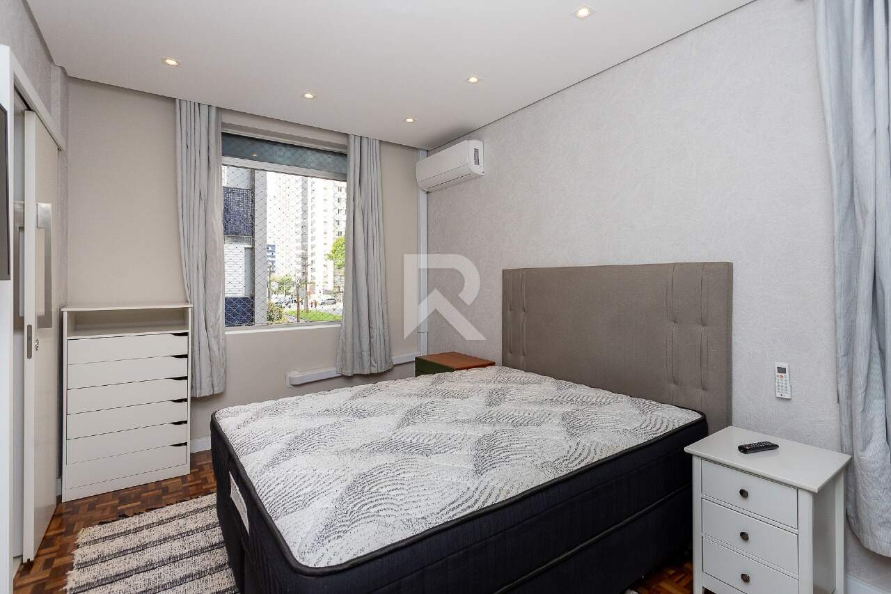 Apartamento Mobiliado, 3 quartos 1 Vaga para locação, 101 m² - Batel- Curitiba/PR miniatura 10