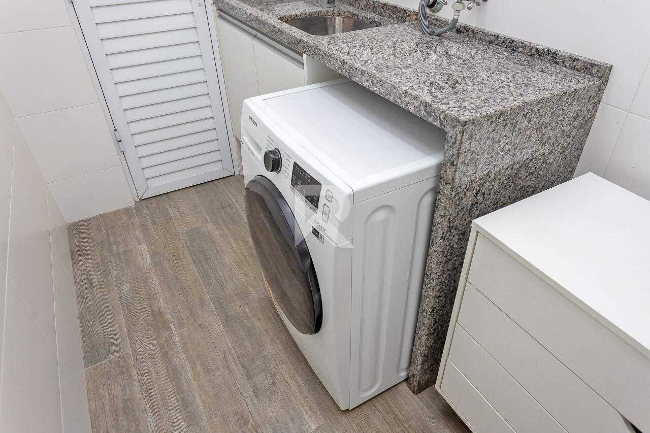 Apartamento Mobiliado, 3 quartos 1 Vaga para locação, 101 m² - Batel- Curitiba/PR miniatura 48