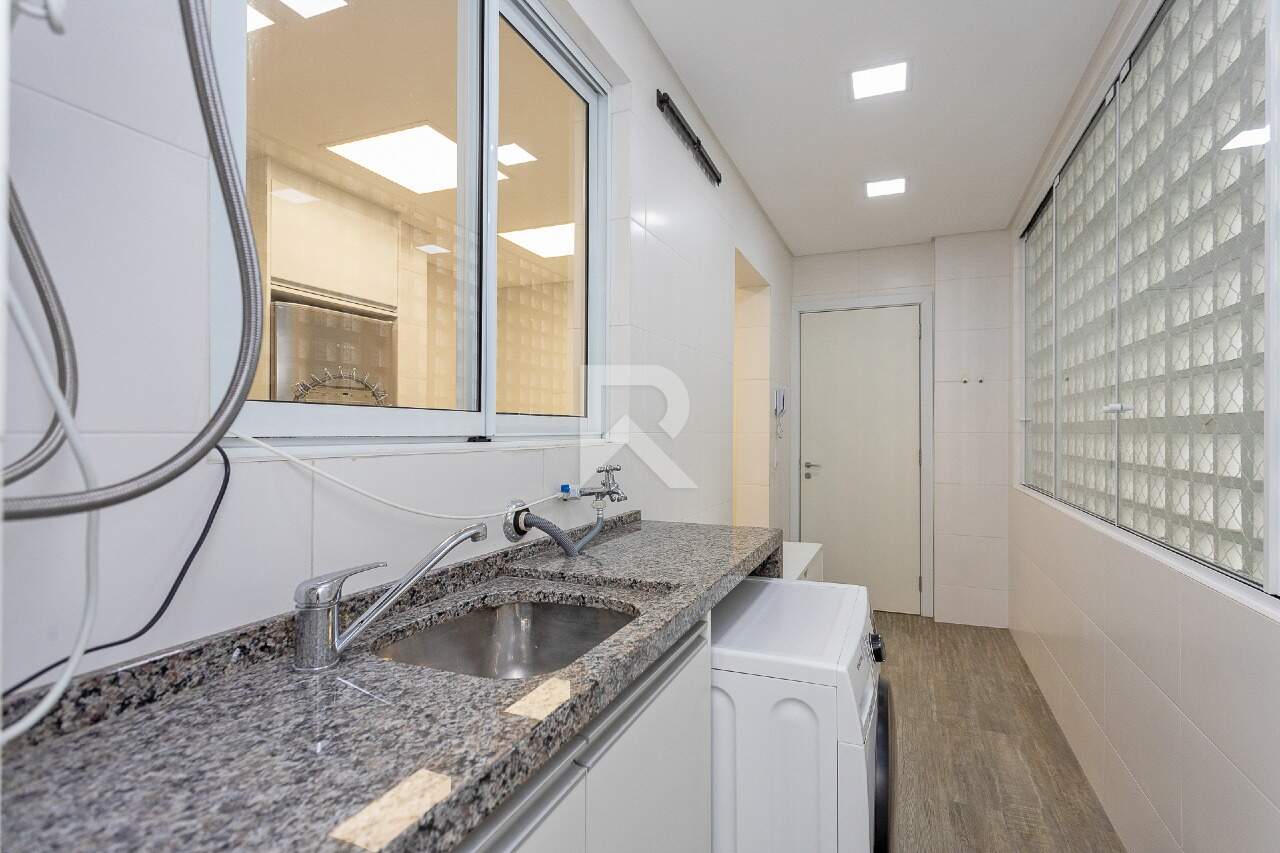Apartamento Mobiliado, 3 quartos 1 Vaga para locação, 101 m² - Batel- Curitiba/PR miniatura 47