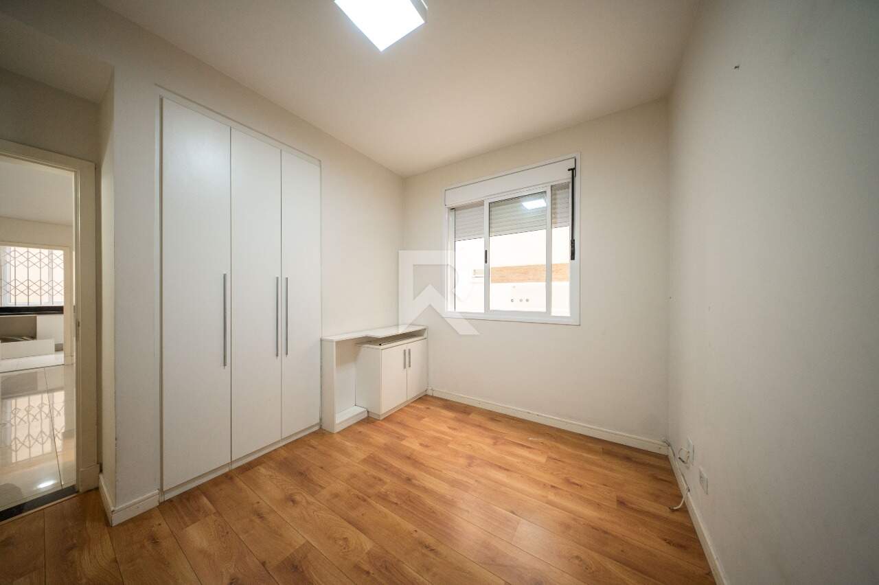Casa com Amplo Jardim, Piscina e 4 Quartos para Locação, 316 m² - Jardim Social - Curitiba/PR miniatura 45