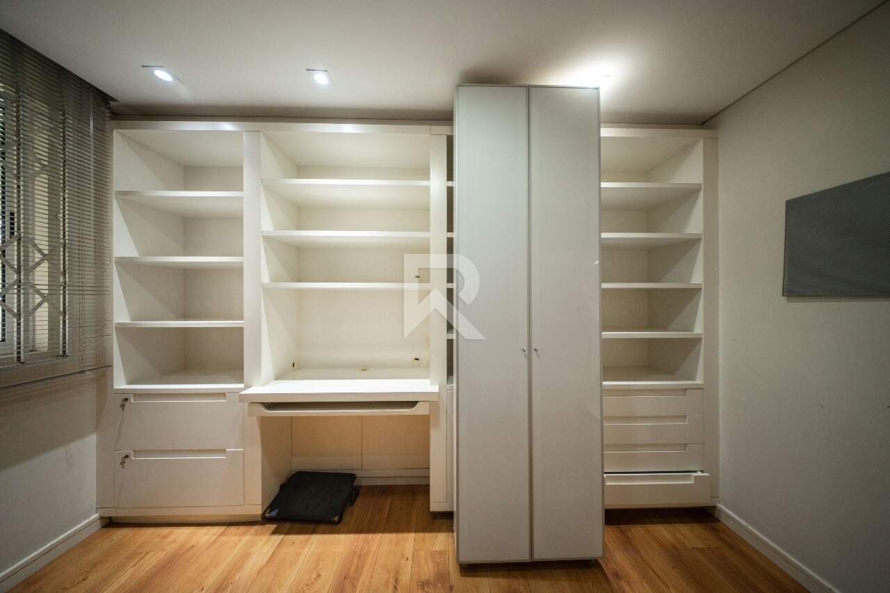 Casa com Amplo Jardim, Piscina e 4 Quartos para Locação, 316 m² - Jardim Social - Curitiba/PR miniatura 24