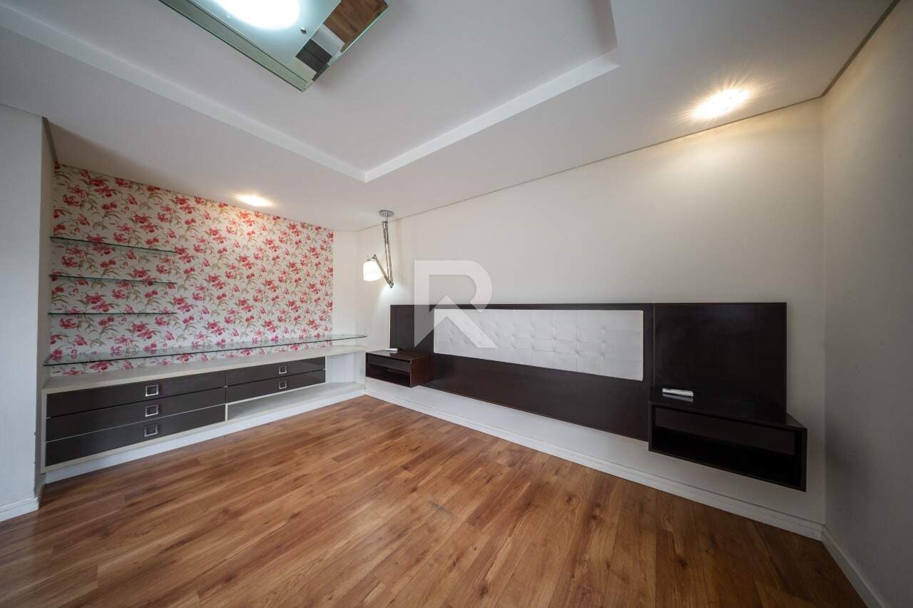 Casa com Amplo Jardim, Piscina e 4 Quartos para Locação, 316 m² - Jardim Social - Curitiba/PR miniatura 31