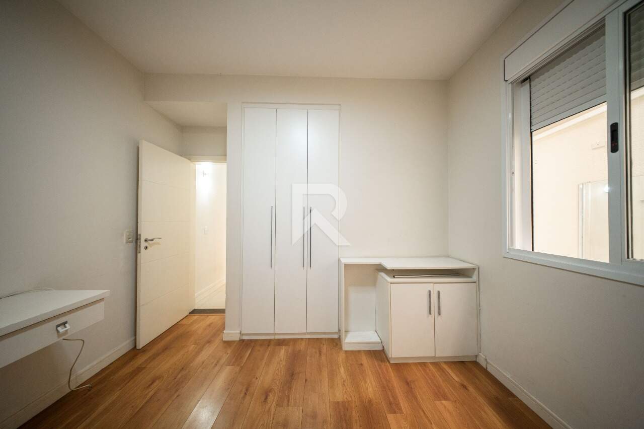 Casa com Amplo Jardim, Piscina e 4 Quartos para Locação, 316 m² - Jardim Social - Curitiba/PR miniatura 44