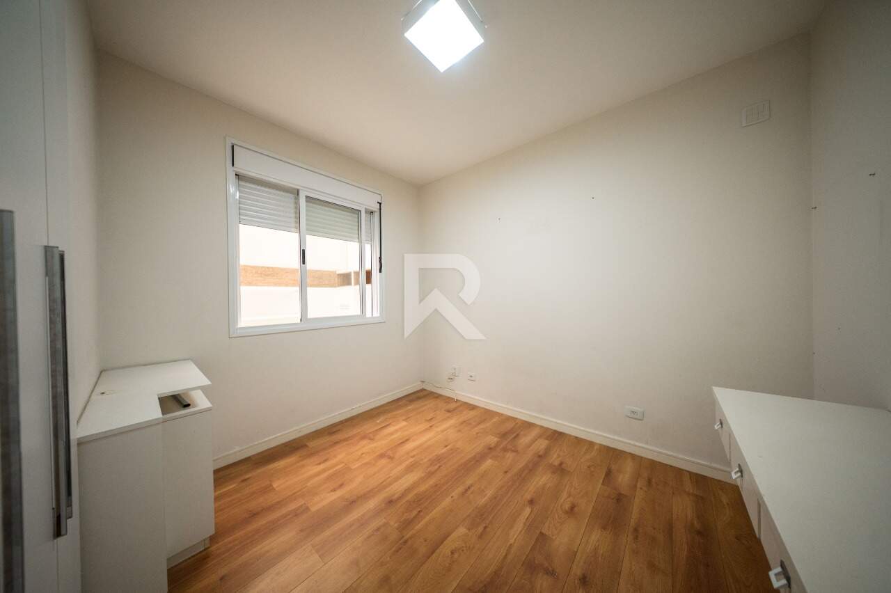 Casa com Amplo Jardim, Piscina e 4 Quartos para Locação, 316 m² - Jardim Social - Curitiba/PR miniatura 46
