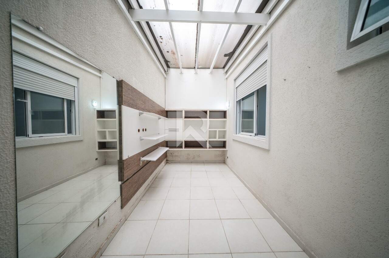 Casa com Amplo Jardim, Piscina e 4 Quartos para Locação, 316 m² - Jardim Social - Curitiba/PR miniatura 17