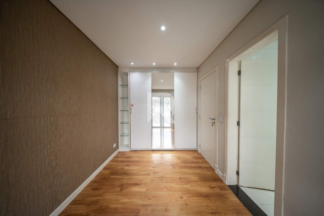 Casa com Amplo Jardim, Piscina e 4 Quartos para Locação, 316 m² - Jardim Social - Curitiba/PR miniatura 40